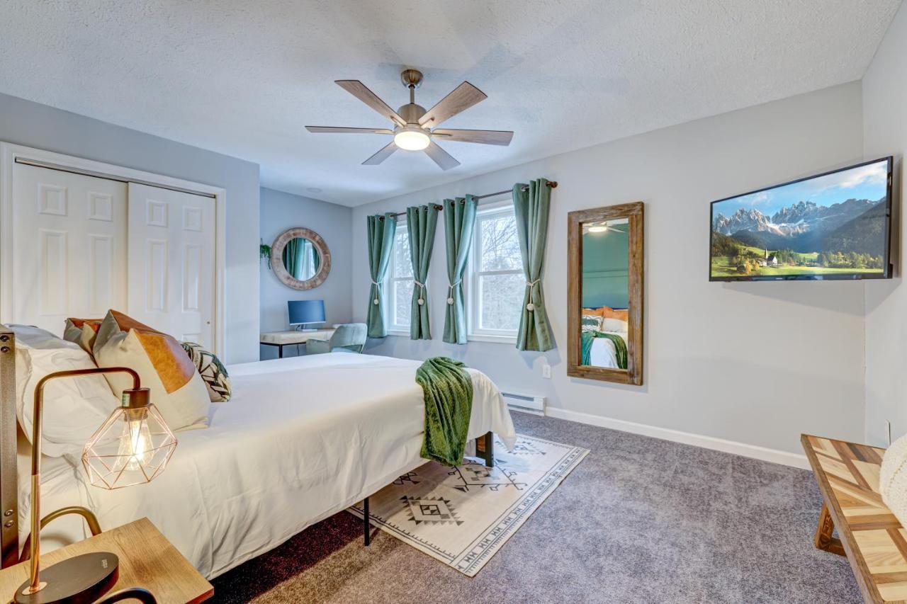 Holiday home The Bluestone Retreat-top Rated Luxury Poconos Retreat-hot Tub-game Room-near Lakes *